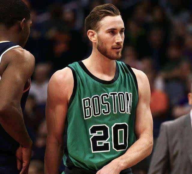 球队共同进 球队共同进